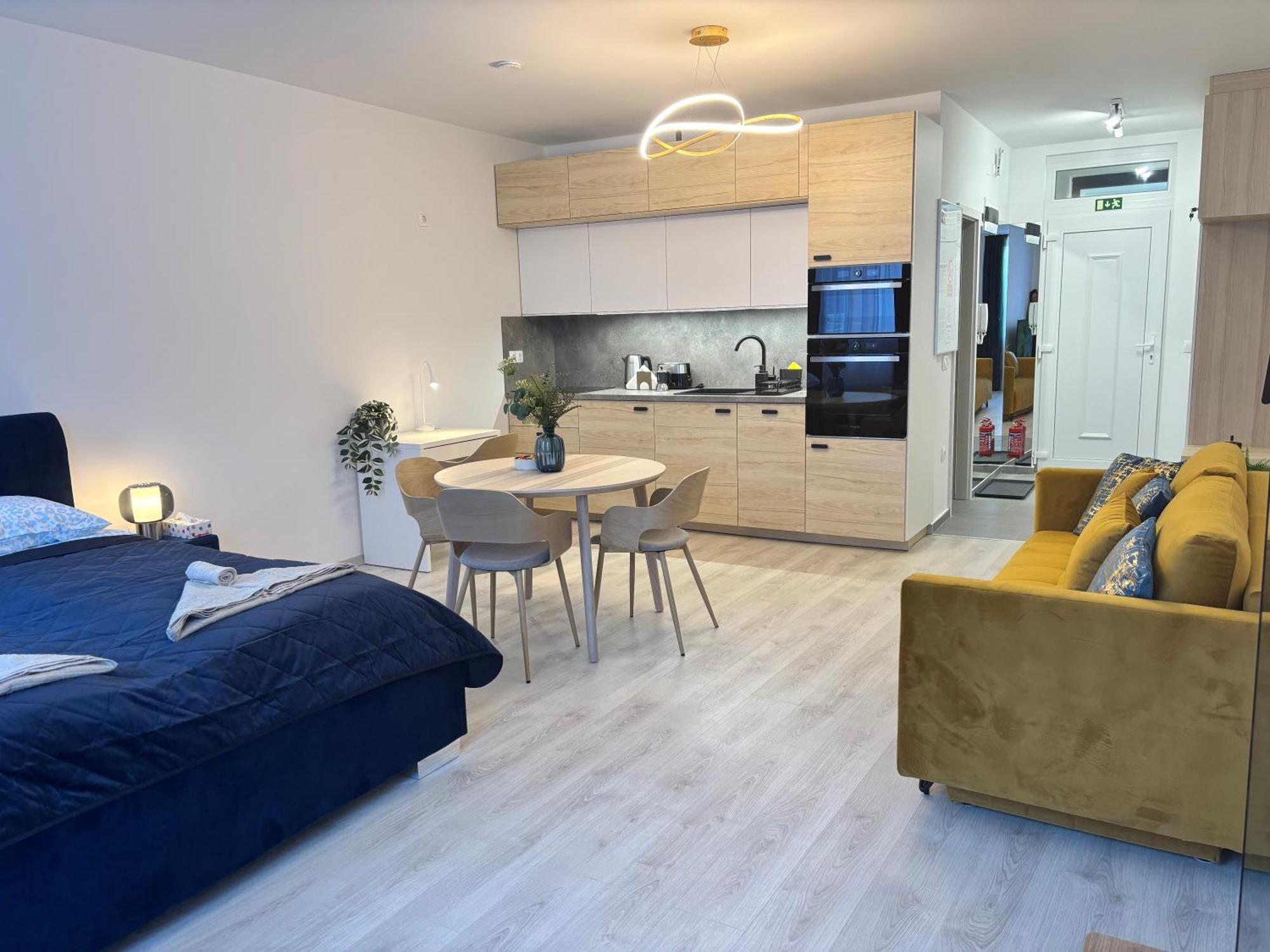 Spirit - Azure Sky With Free Parking Apartament